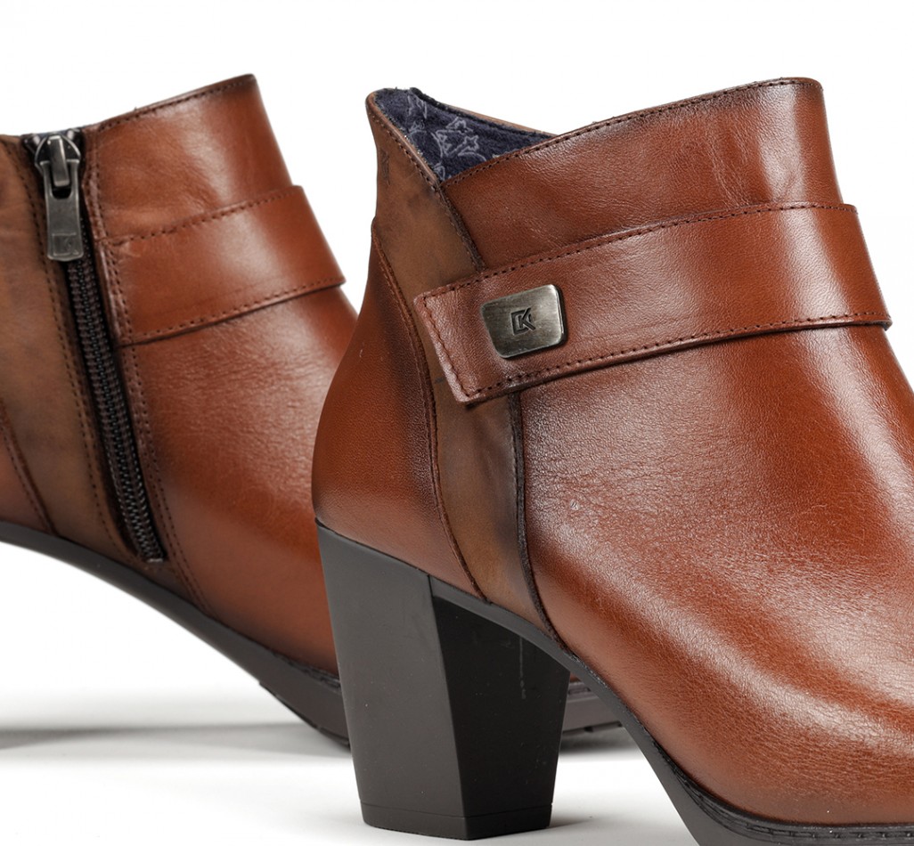 EVELYN D9111 Brown Ankle Boot